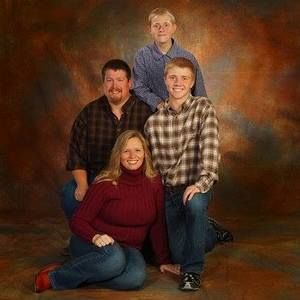 Meet your Posher, Lora